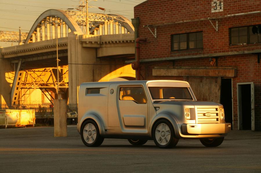  Ford SYNus Concept 2005 года  (фото 17 из 70)